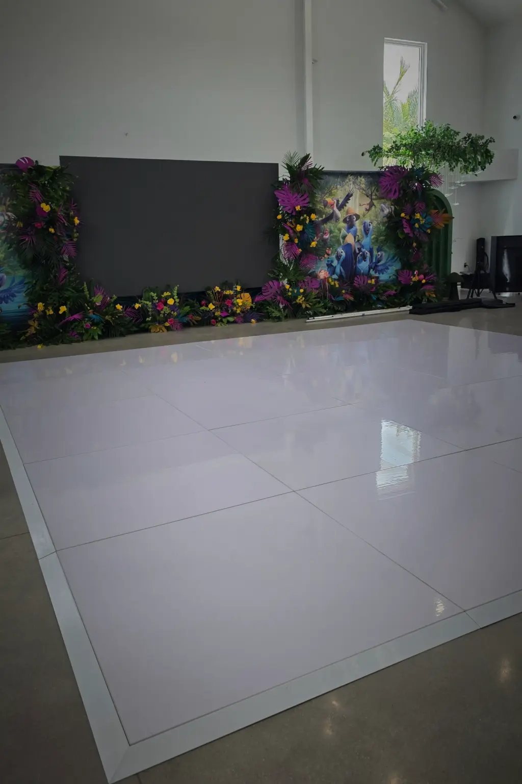 Premium white dance floor rental for weddings and special events in Broward County.