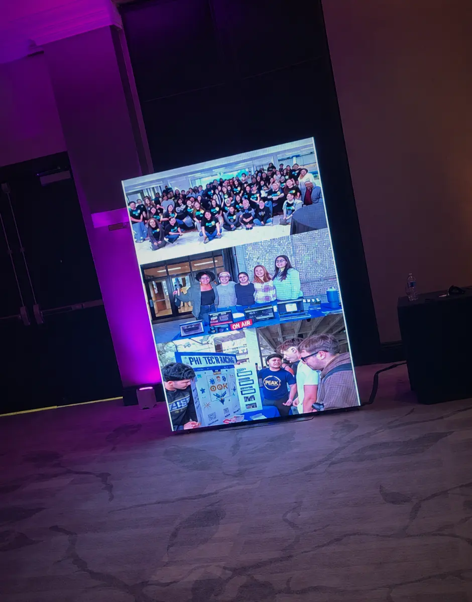 Vertical LED screens available throughout Miami, Broward and Palm Beach
