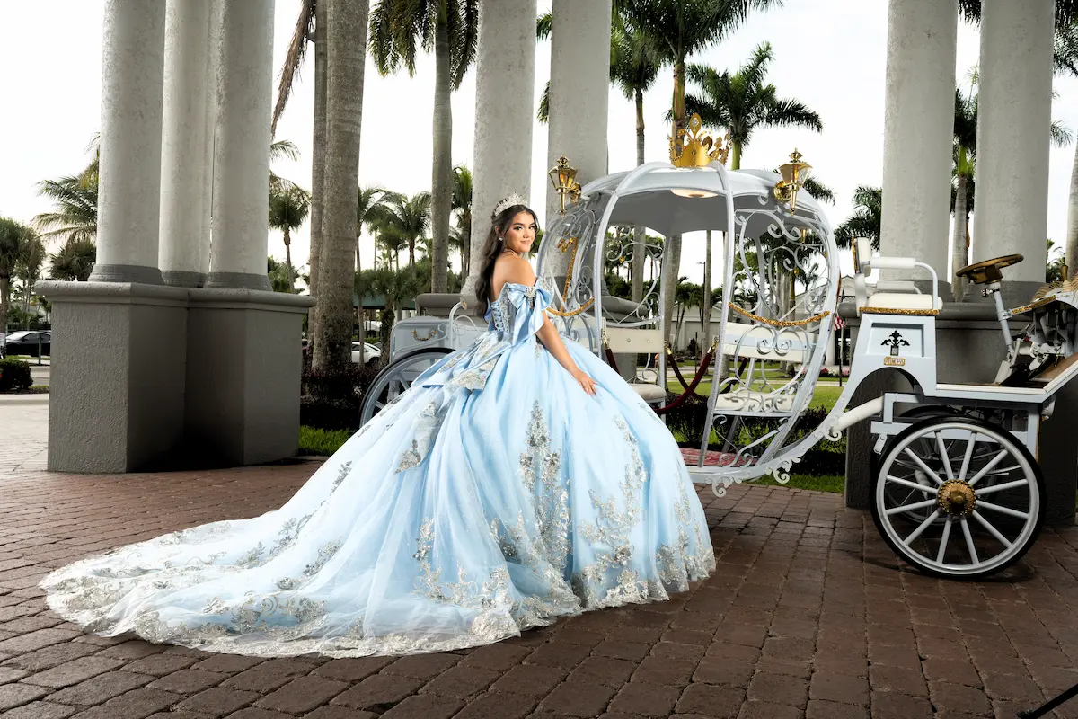 Cinderella-inspired Quinceañera professional portrait at Madison Green Country Club in Royal Palm Beach