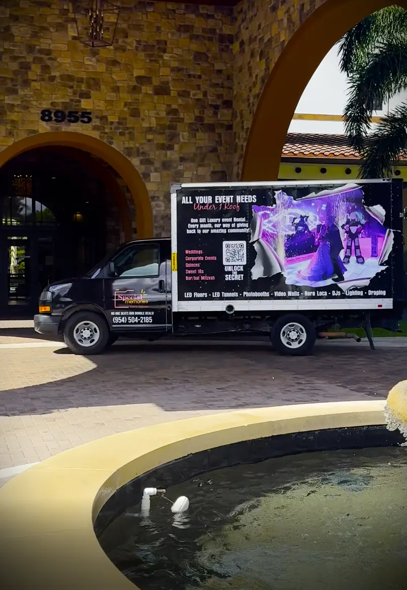 Special Memories FL event production truck arriving at MiraLago Clubhouse for a Parkland wedding